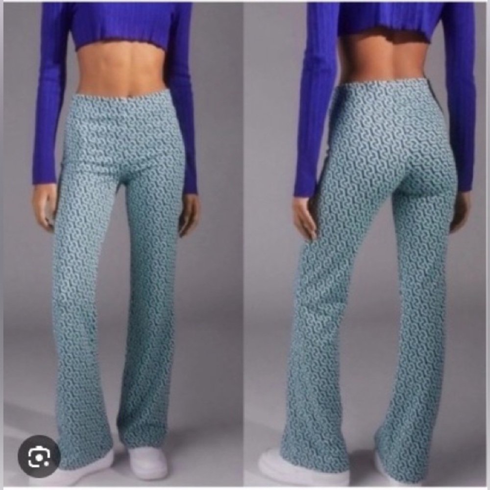 Urban outfitters blue flare leggings high waisted size large